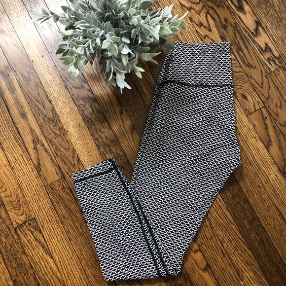 lululemon athletica Pants - Lululemon luxstreme High Rise Leggings